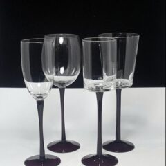 4 X Mondgeblazen Amethist glazen met heldere kelk - Vintage